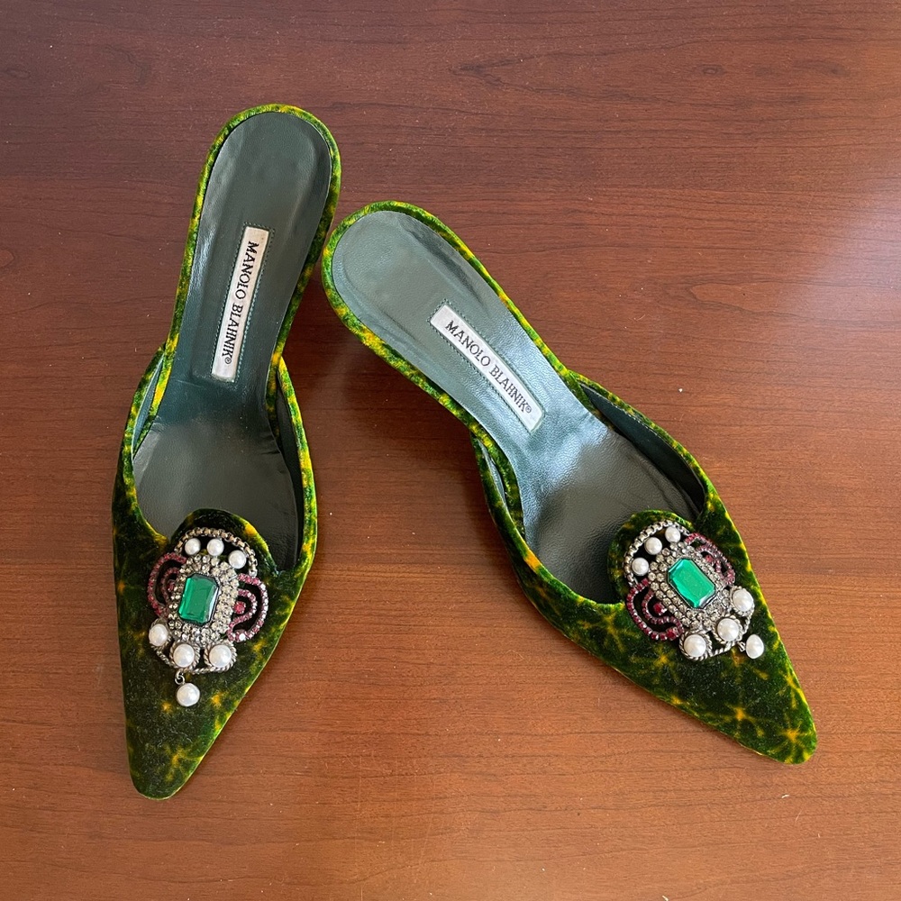 Vintage Manolo blahnik Mules